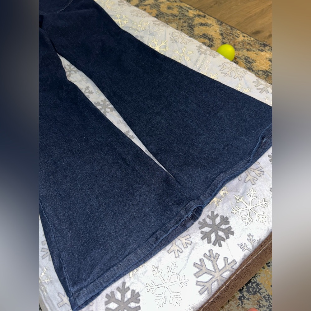 NWT Maurices-Size Small Reg, High Rise, Pull On Flare, Ultimate Stretch Jeans - Picture 6 of 8